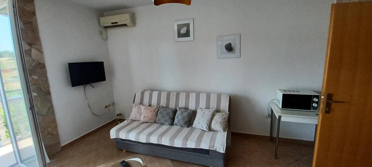 Apartments Vesna Nova Vas  ภายนอก รูปภาพ