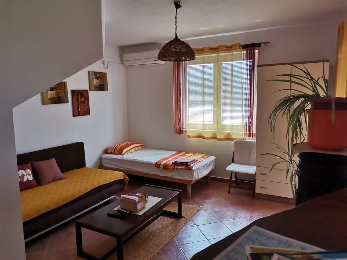 Apartments Vesna Nova Vas  ภายนอก รูปภาพ